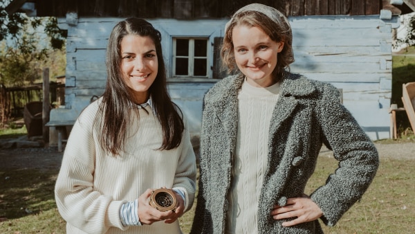 Clarissa und Astrid (Birte Schnöink)
