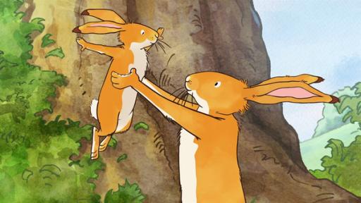 Rechte: KiKA/SLR Productions Australia Pty.Ltd./Scrawl Studios Pte Ltd./hr/ARD Der kleine und der große braune Hase freuen sich über den schönen Tag, den sie erlebt haben.