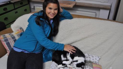 Katze | Schnell hat sich Anna mit Schmusekater Bobo angefreundet.
