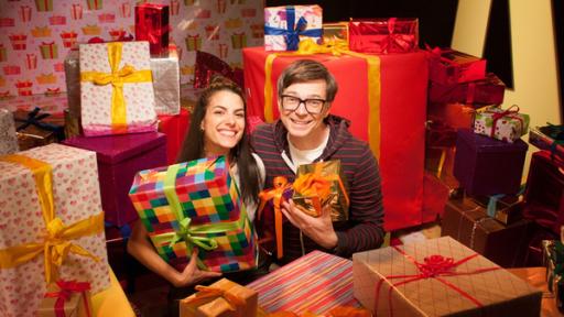 Das wär doch nicht nötig gewesen | Rechte: WDR Clarissa und Ralph mit vielen Geschenken