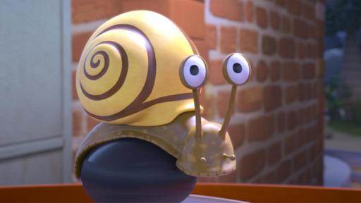 Schnecken-Besuch | Rechte: ZDF/ Grid Animation Die Schnecke Steffen (Mitte) hat ein gelb-braunes Schneckenhaus und schaut einen mit großen Augen an.