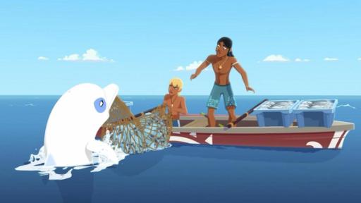 Ein vergifteter Fang | Rechte: © Media Valley/ Marzipan Films - 2024 Delfin Zoom zieht mit seinen Zähnen ein volles Fischernetz aus den Händen von Yann, der in einem Ruderboot sitzt. Hinter Yann steht Auru und schaut der Aktion von Zoom mit Unverständnis zu.